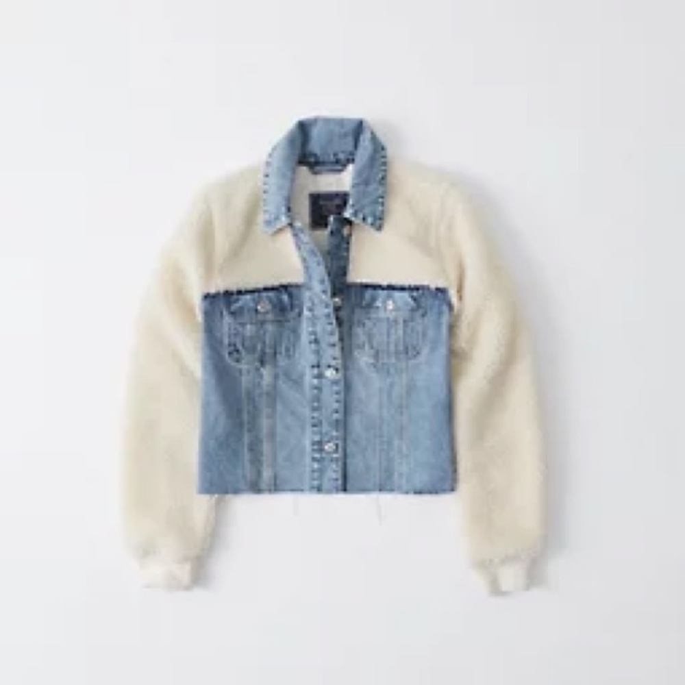 Abercrombie Cropped Oversized Denim Jacket with Sherpa